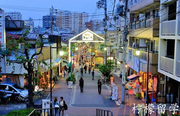 玉川国际学院